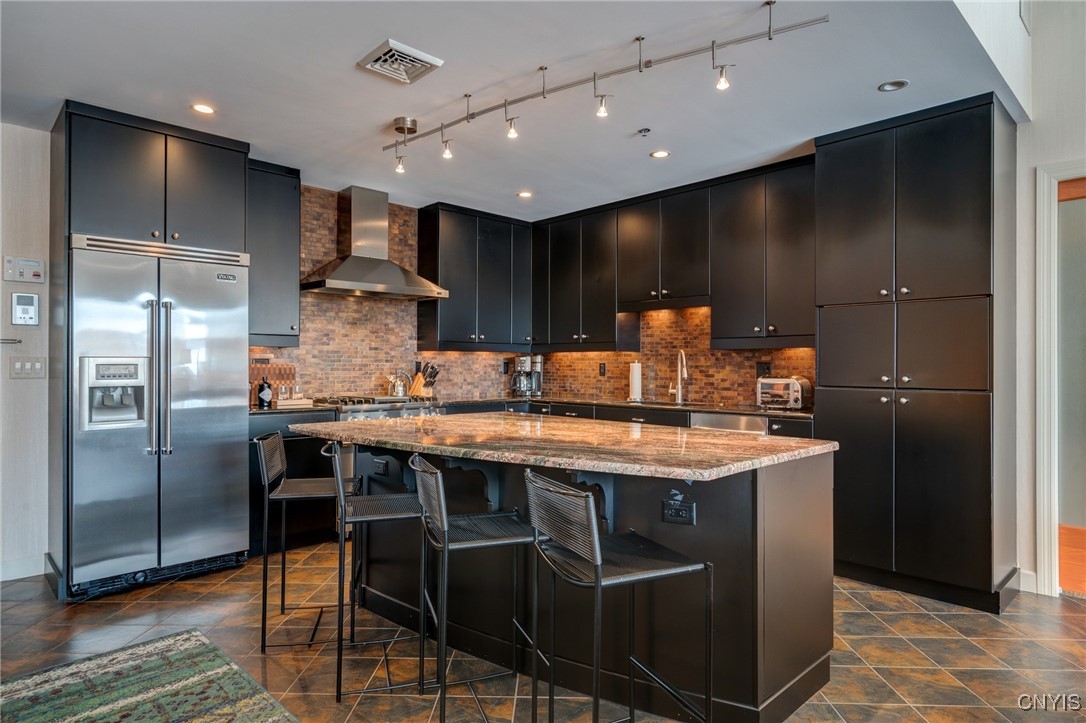 211 West Jefferson Street 405