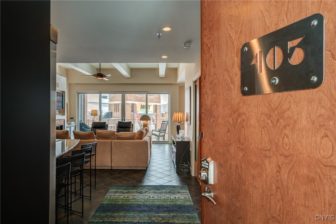 211 West Jefferson Street 405