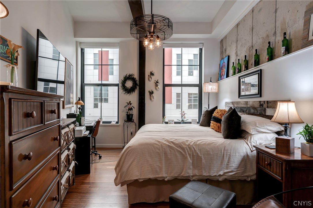 211 West Jefferson Street R302