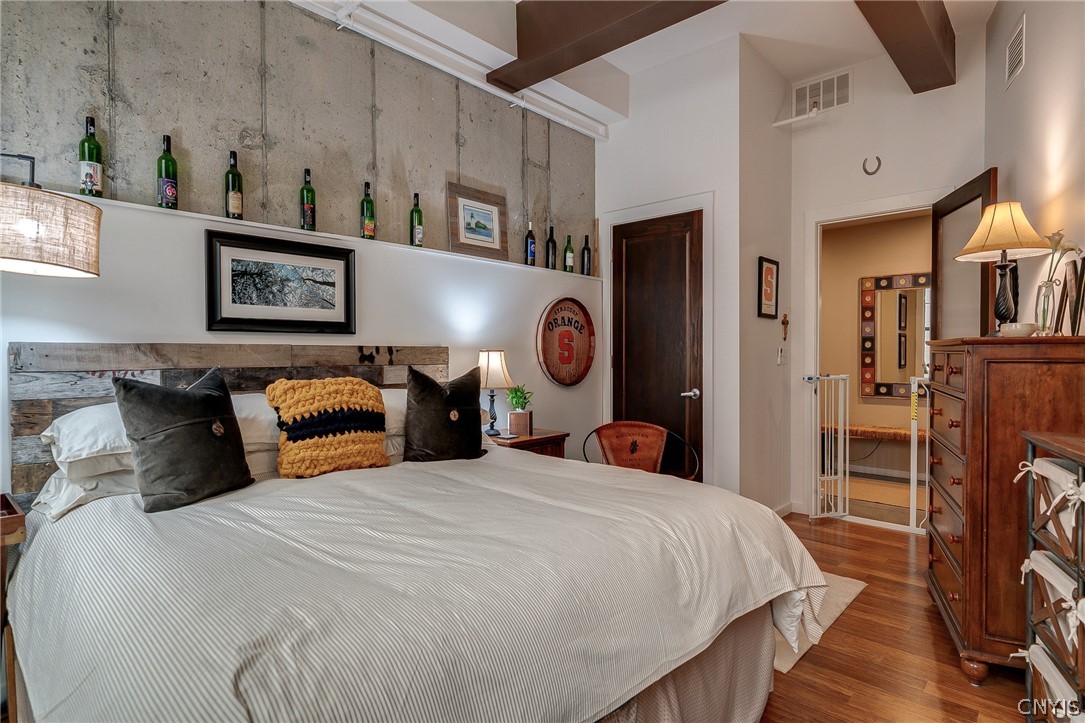 211 West Jefferson Street R302