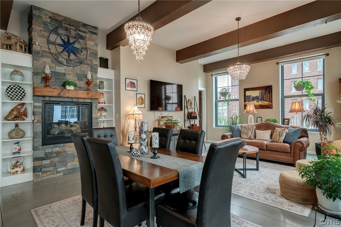 211 West Jefferson Street R302