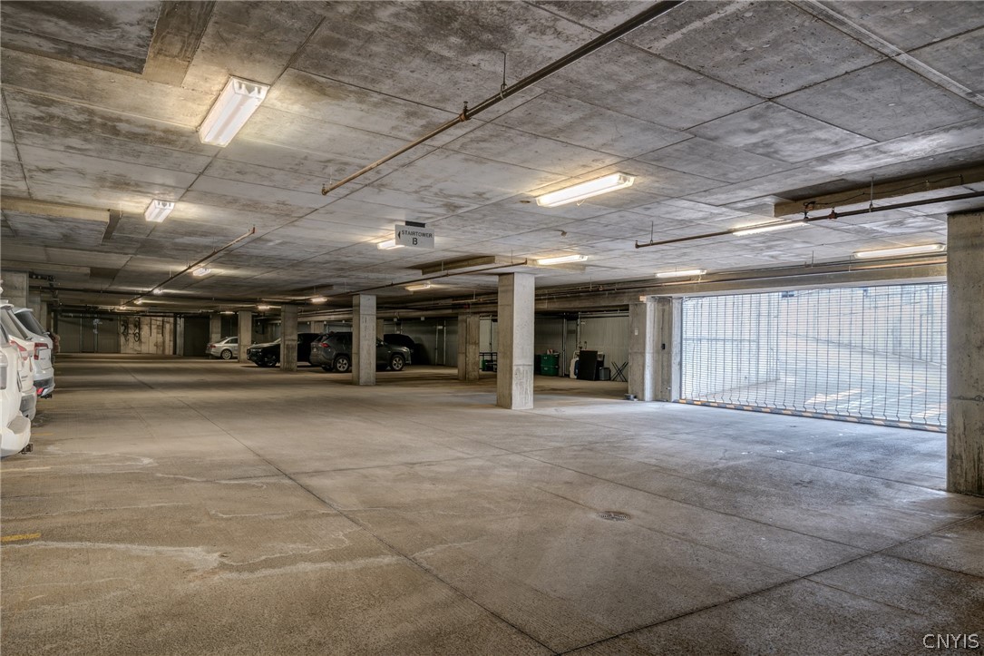 211 West Jefferson Street R302