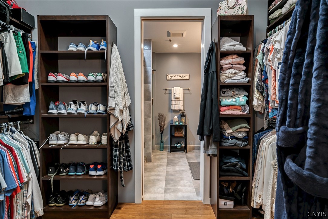 211 West Jefferson Street R302