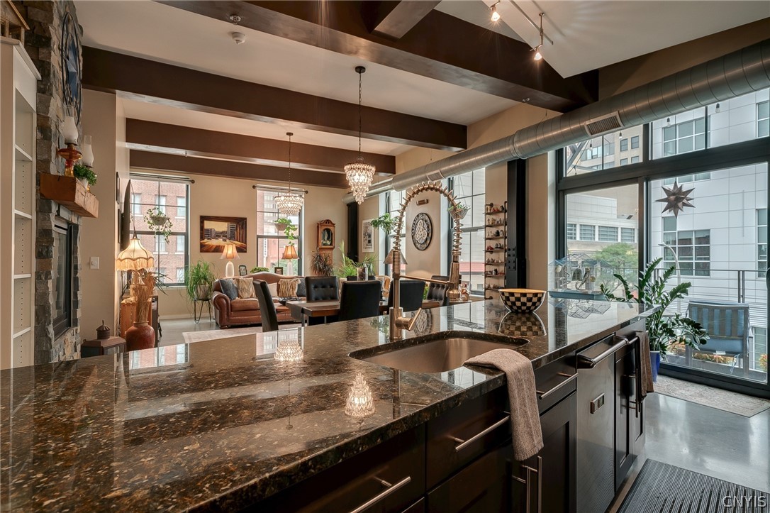 211 West Jefferson Street R302