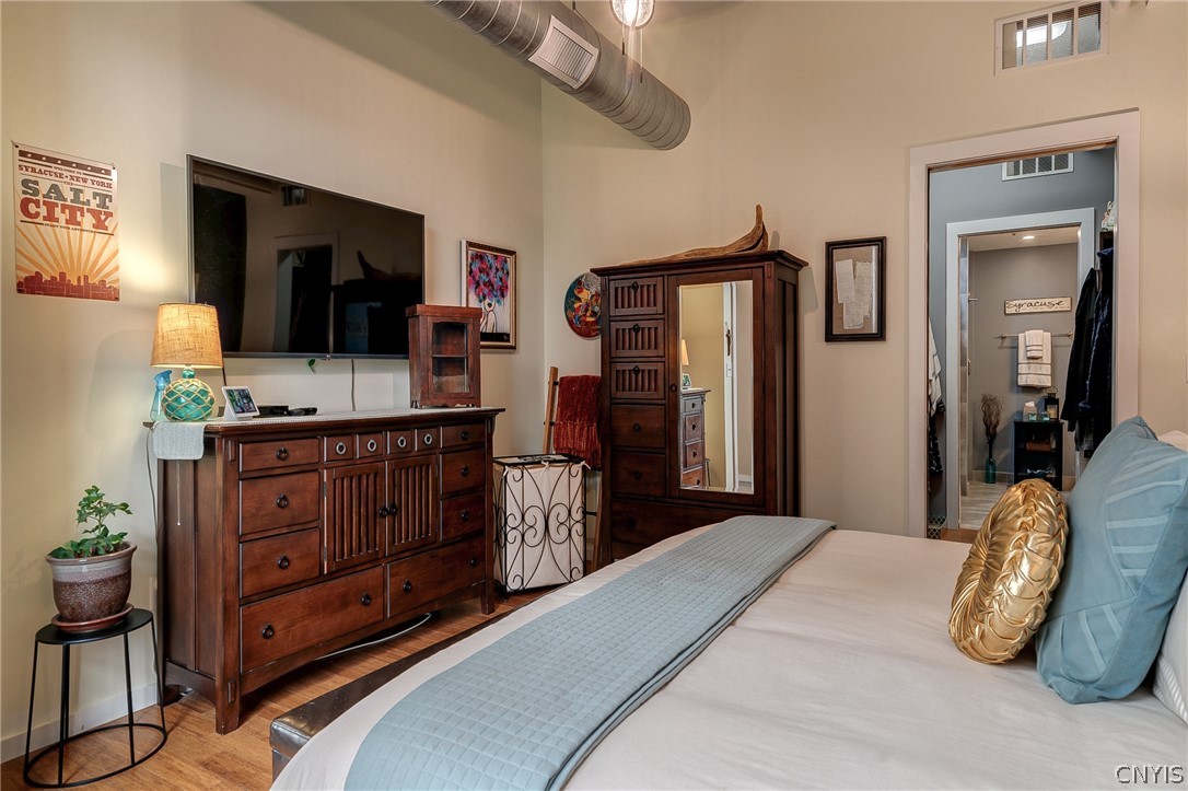 211 West Jefferson Street R302
