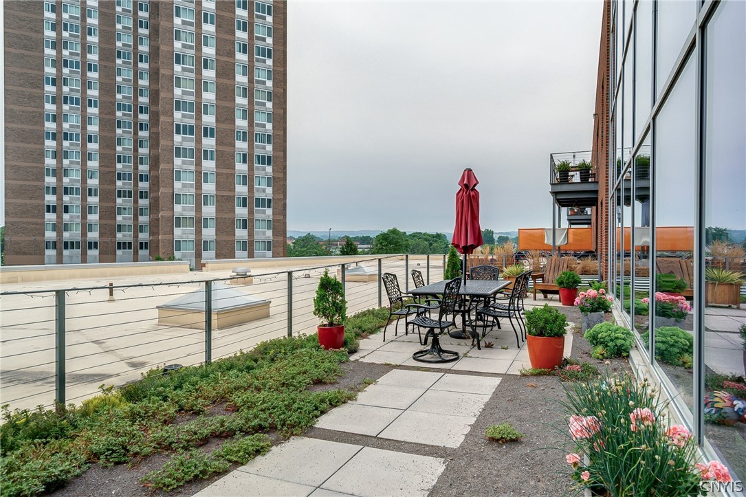 211 West Jefferson Street R302