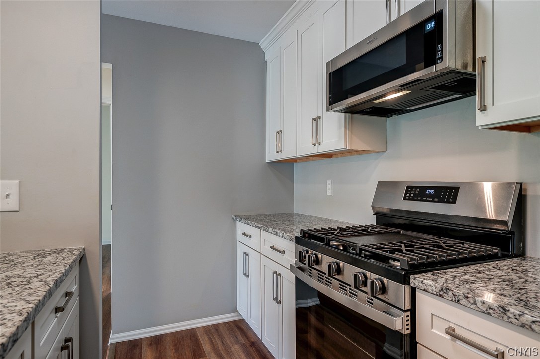 2404 Pipers Court