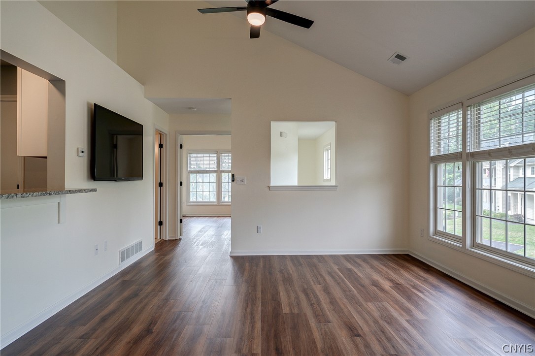 2404 Pipers Court