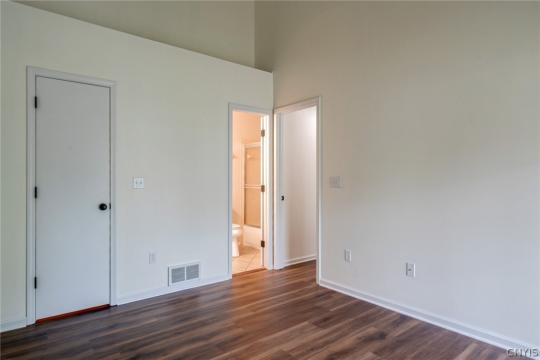 2404 Pipers Court