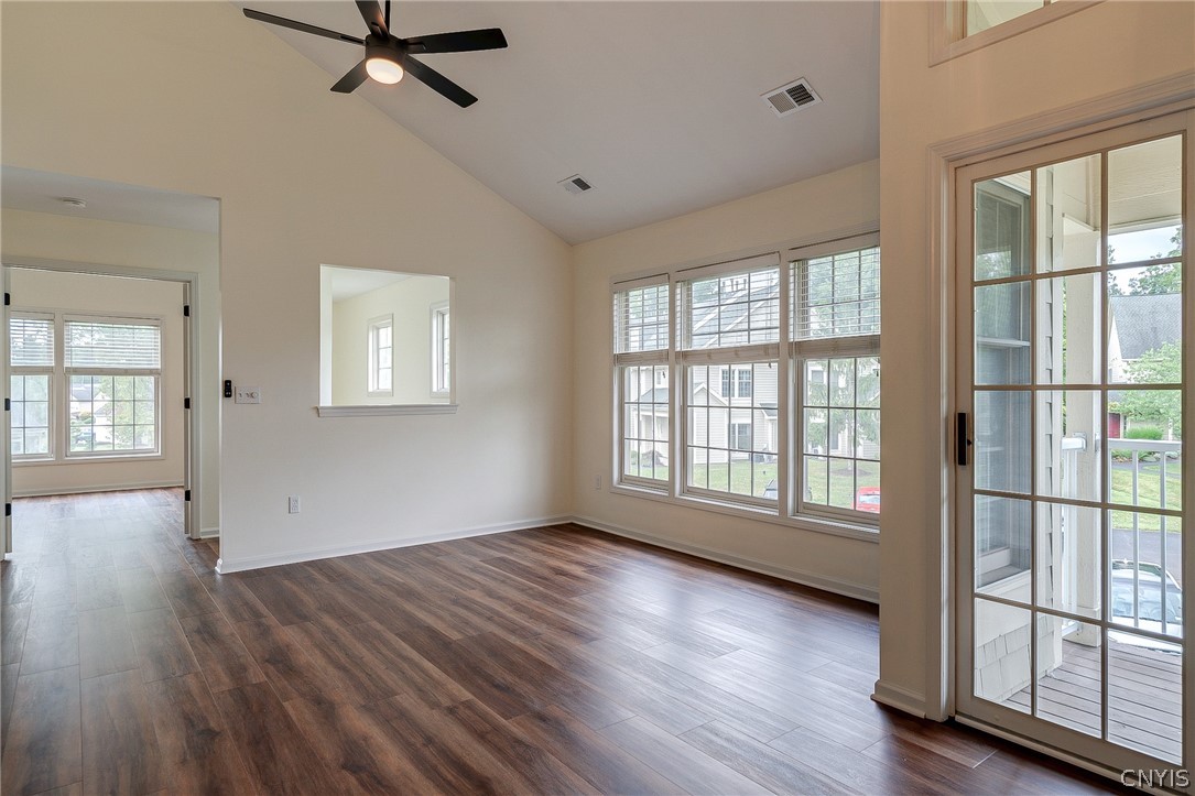 2404 Pipers Court