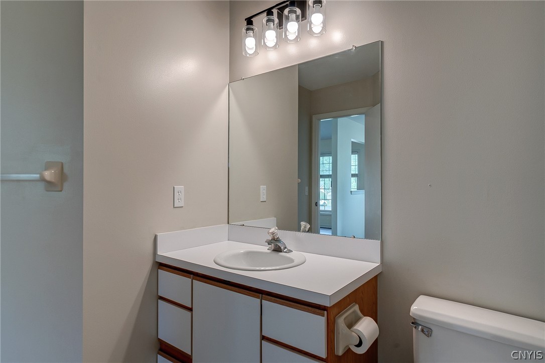 2404 Pipers Court