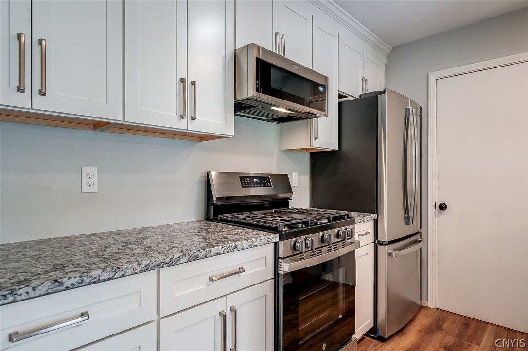 2404 Pipers Court