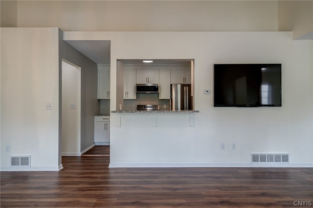 2404 Pipers Court