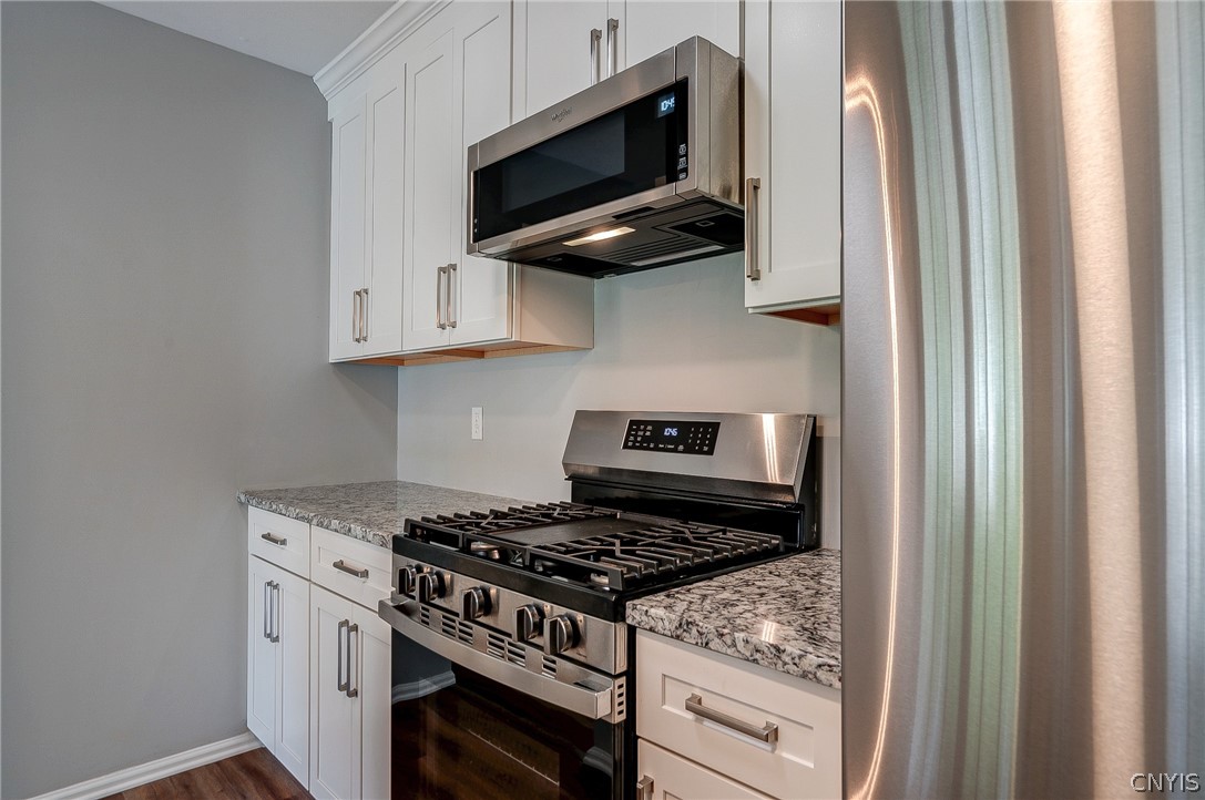 2404 Pipers Court