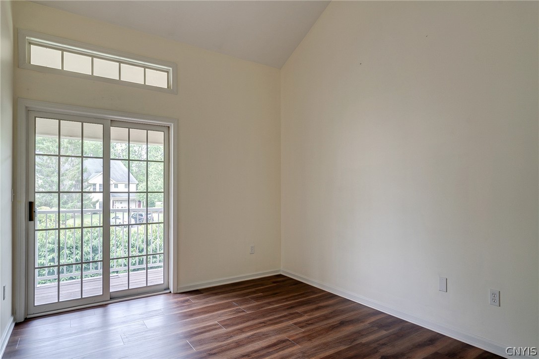 2404 Pipers Court