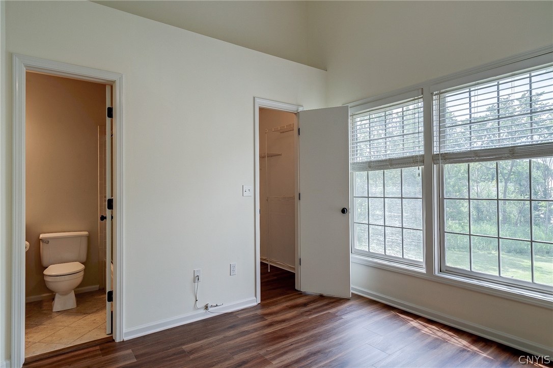2404 Pipers Court