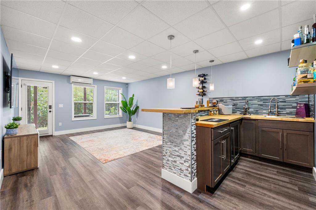 682 Cobblestone Creek Lane