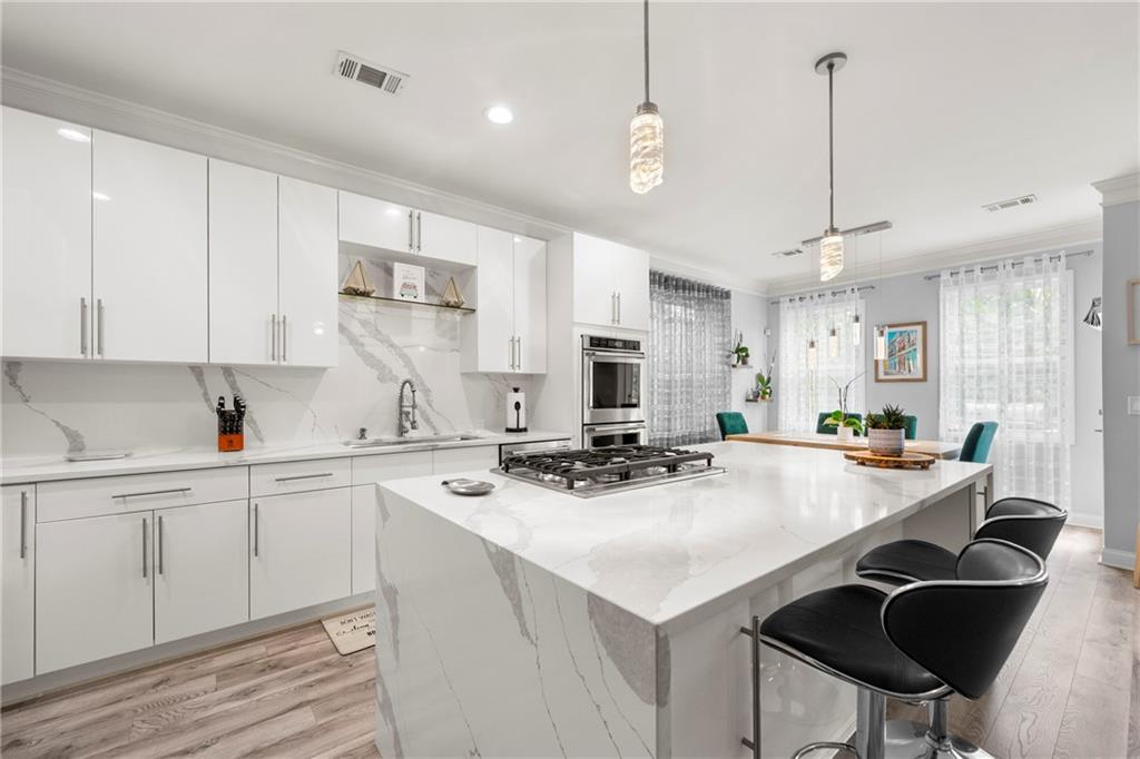 682 Cobblestone Creek Lane