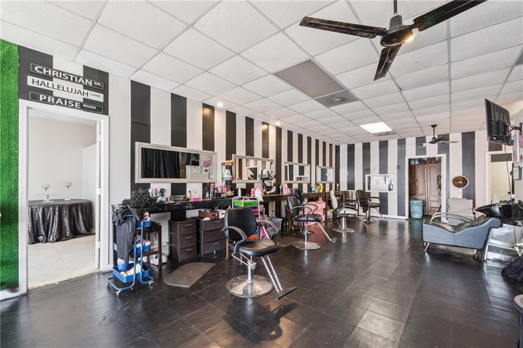 5866 Love Street
