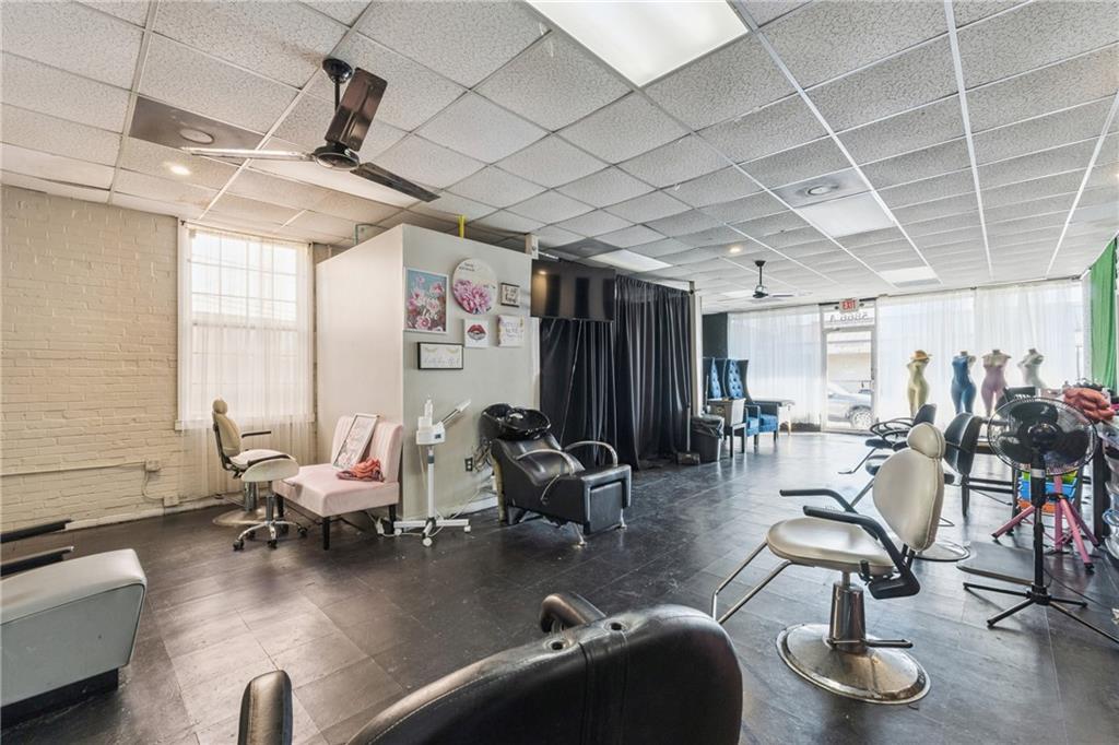 5866 Love Street