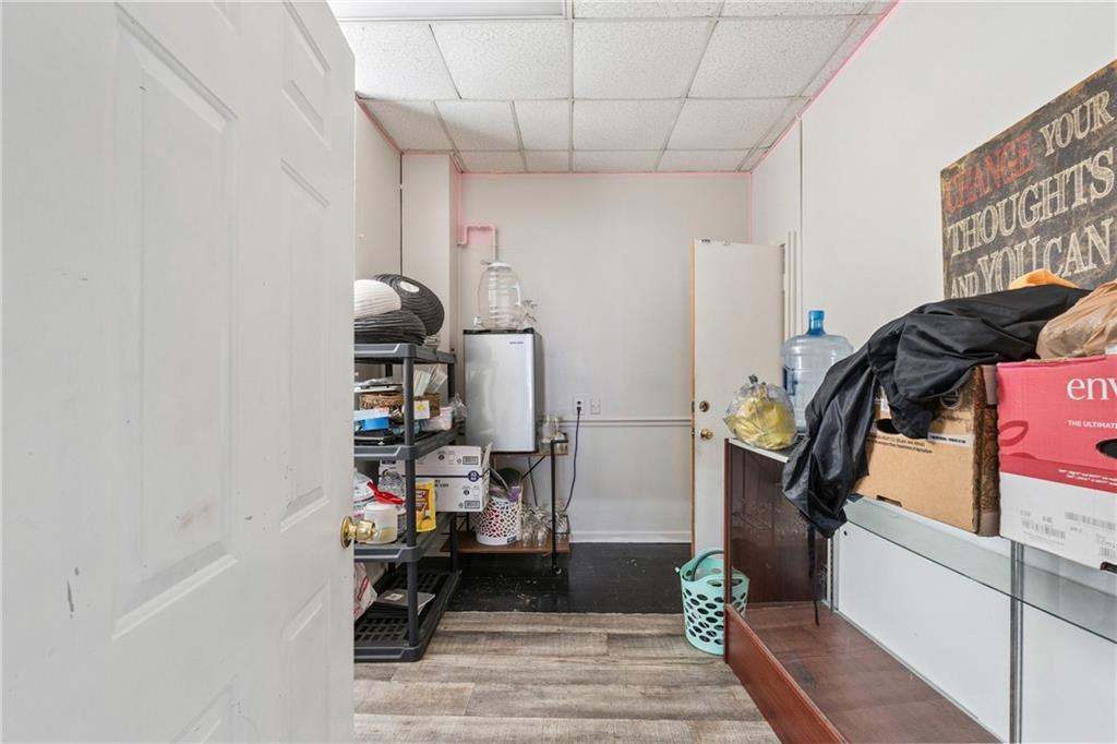 5866 Love Street