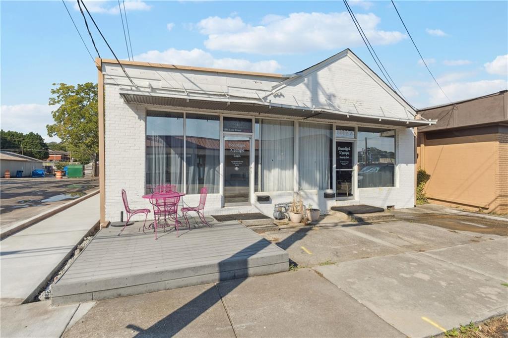 5866 Love Street