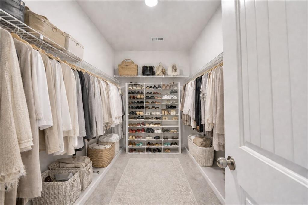 1123 Chastain Drive