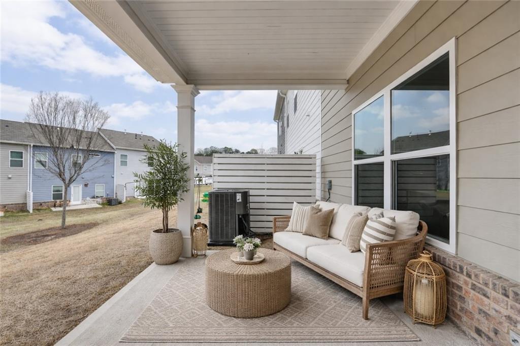1123 Chastain Drive