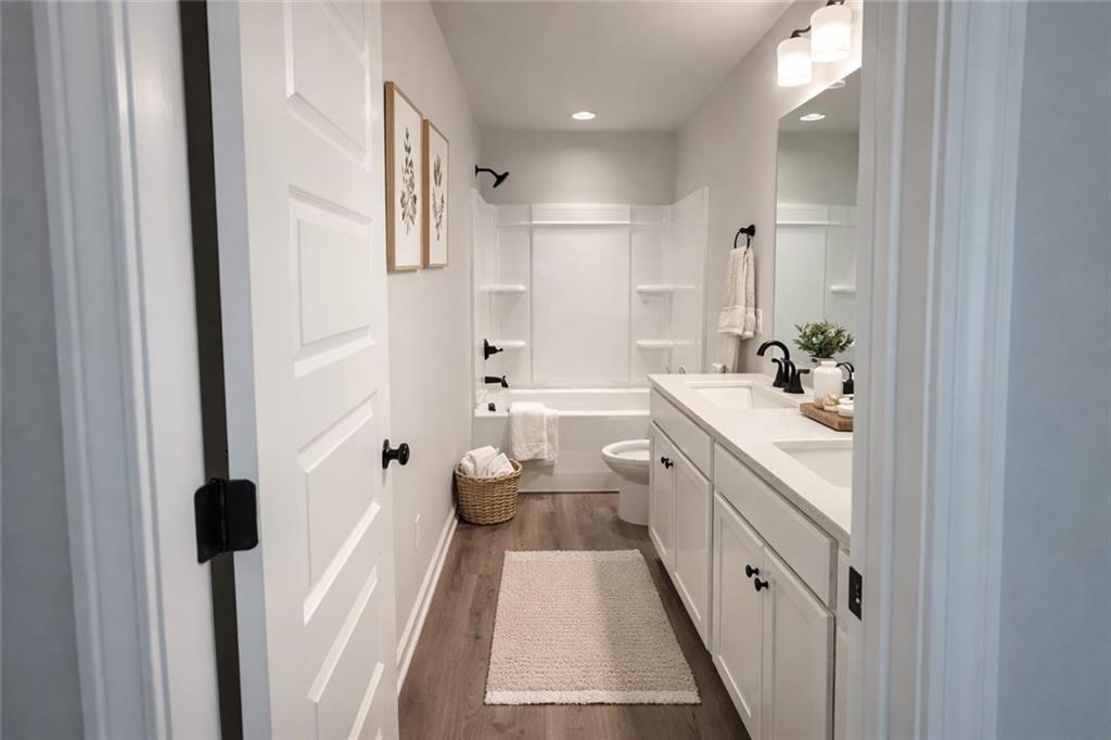 3467 Iron Hearth Bend