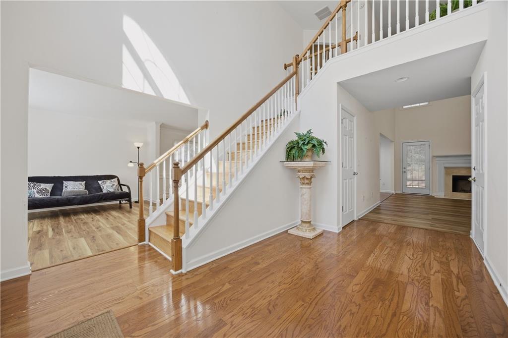 910 Park Knoll Court