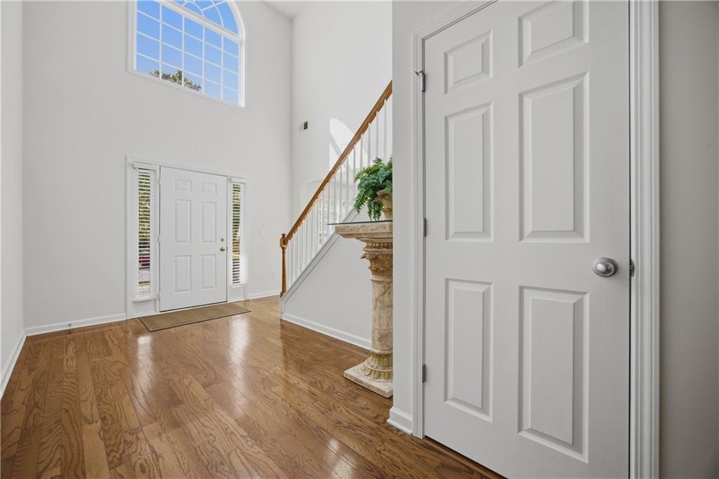 910 Park Knoll Court