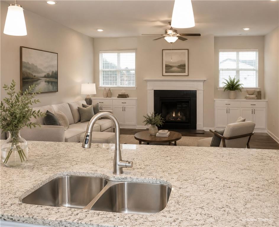 4286 Waxwing Street