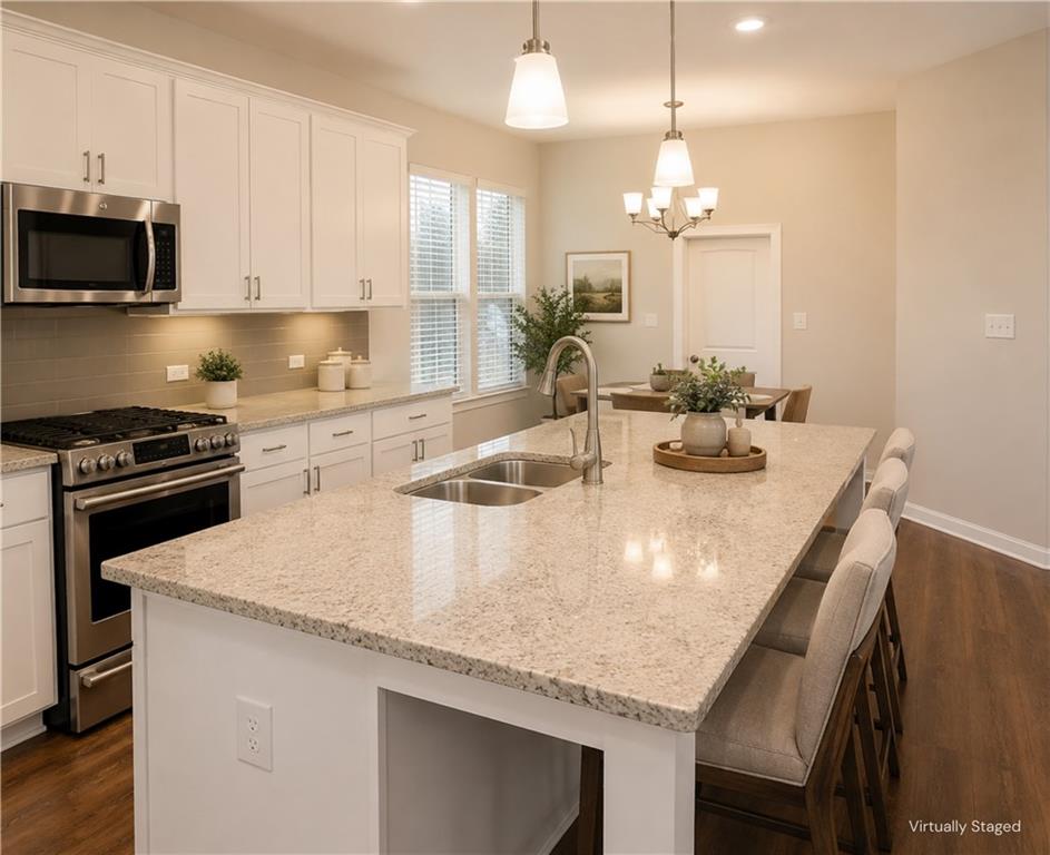 4286 Waxwing Street