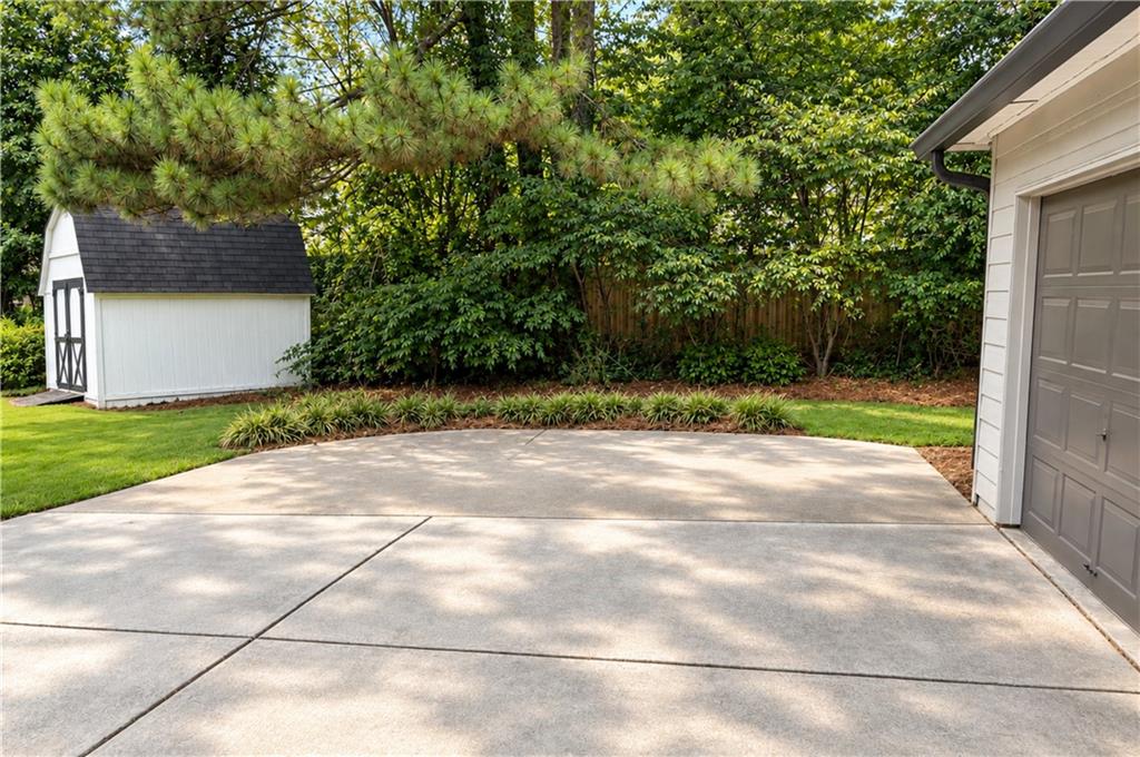 10950 Pinehigh Drive