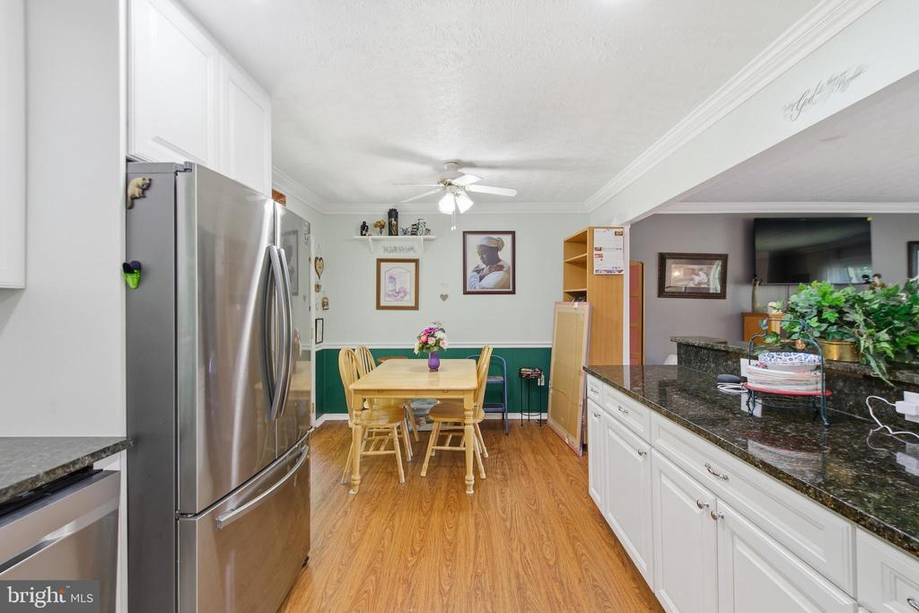 10313 KING RICHARD PLACE