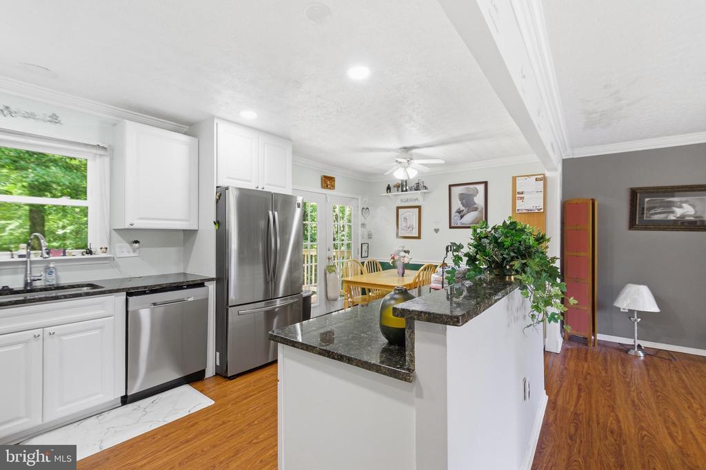 10313 KING RICHARD PLACE
