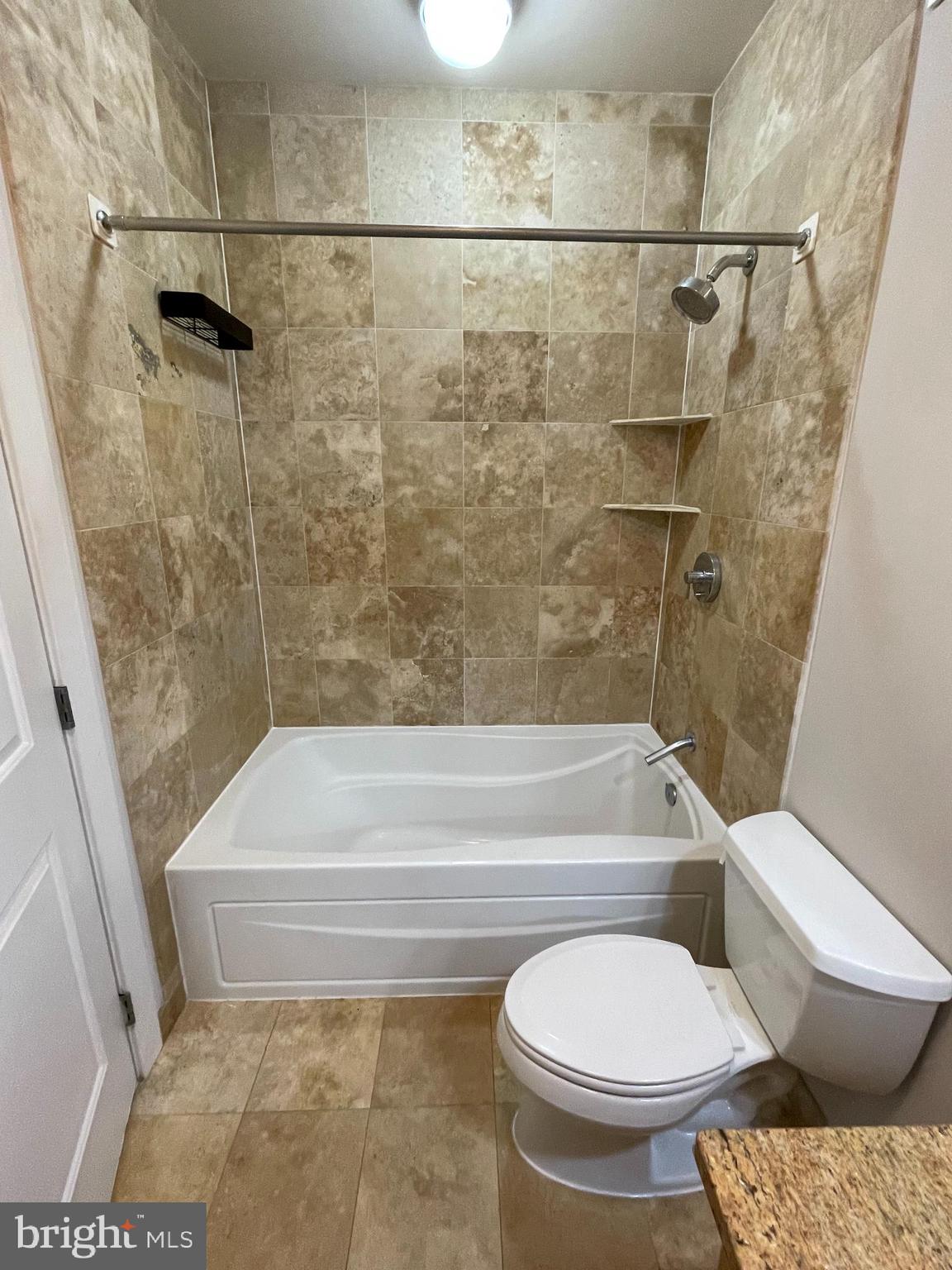 2200 N WESTMORELAND STREET 318