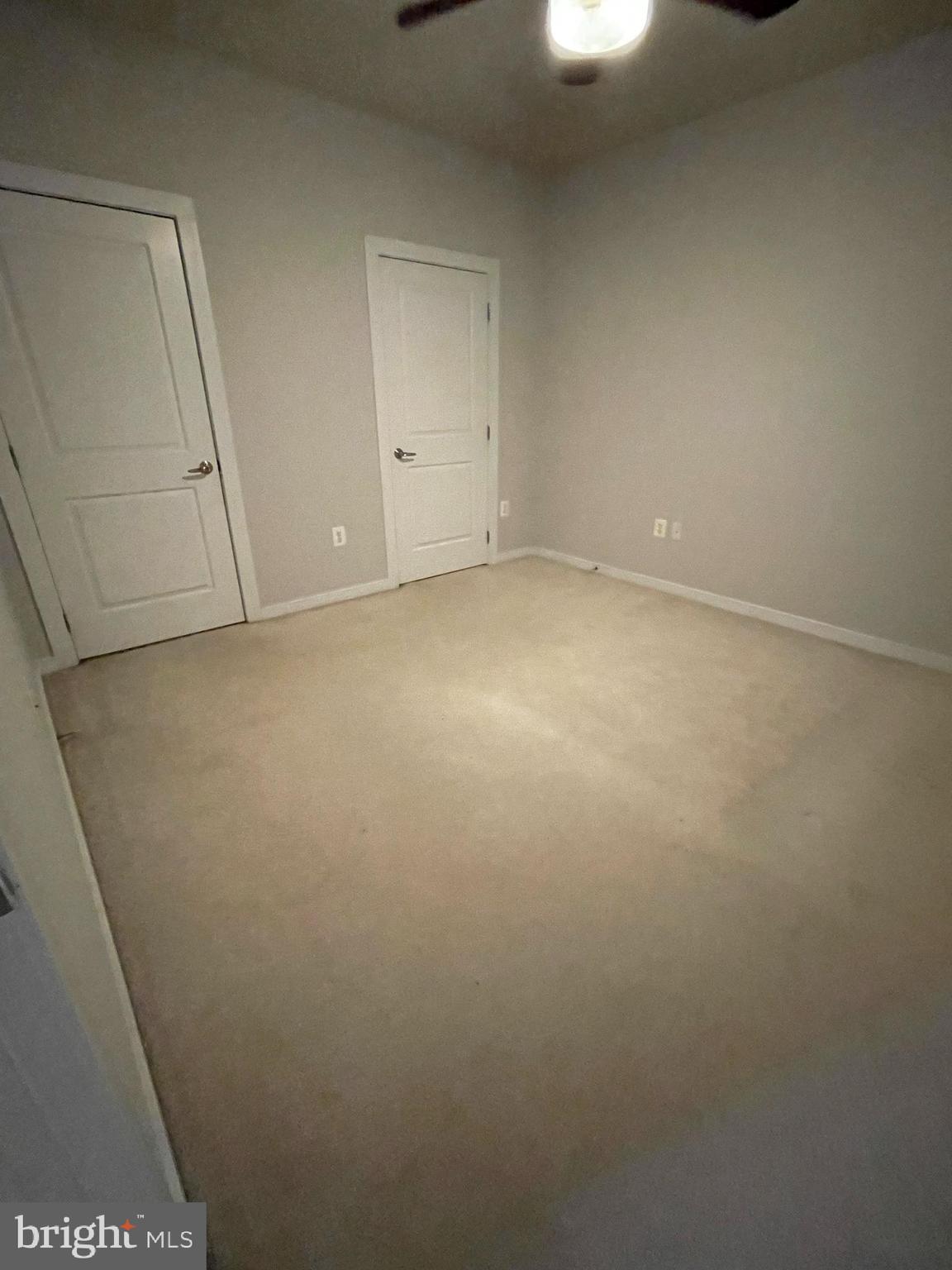 2200 N WESTMORELAND STREET 318