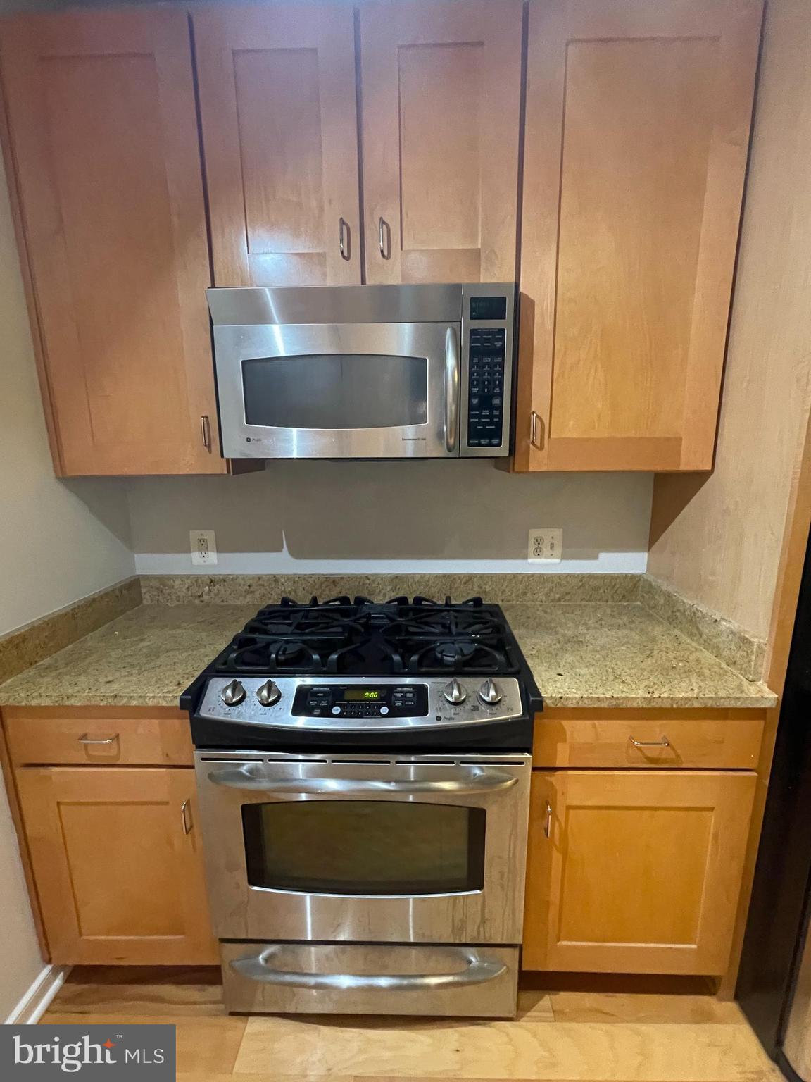 2200 N WESTMORELAND STREET 318