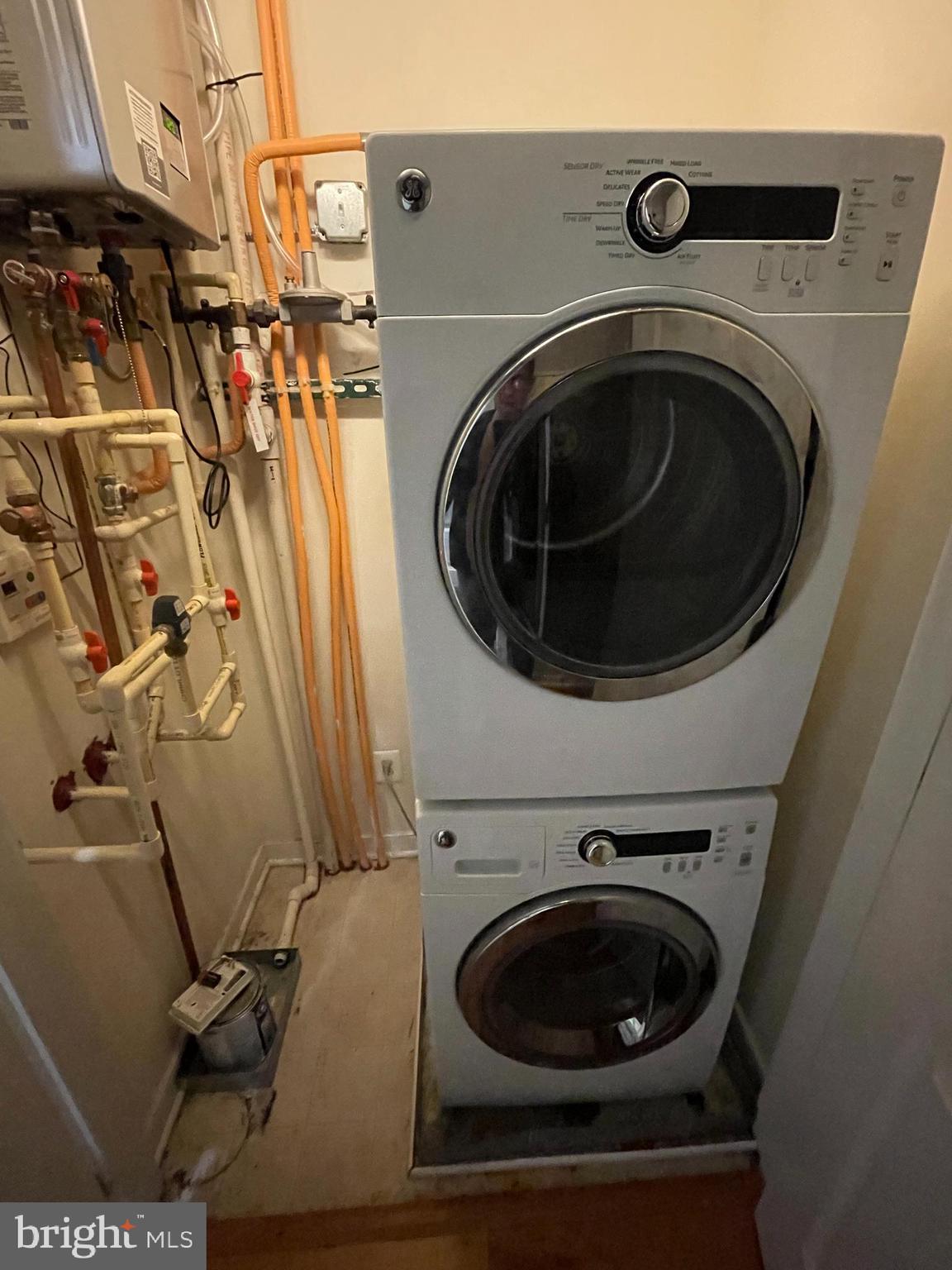 2200 N WESTMORELAND STREET 318