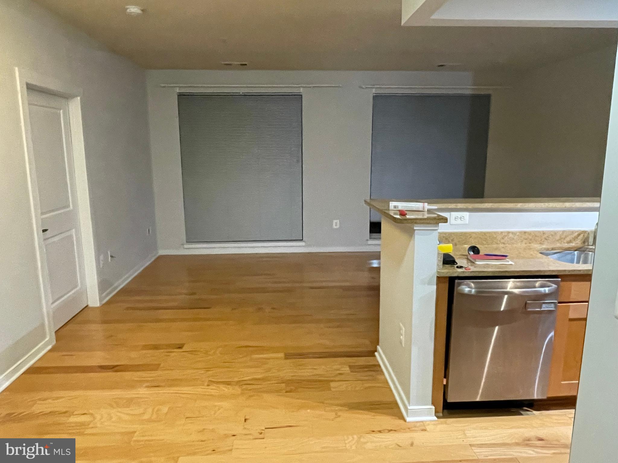 2200 N WESTMORELAND STREET 318