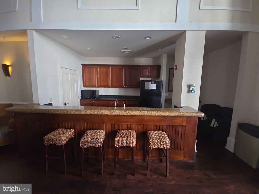 2301 25TH STREET S