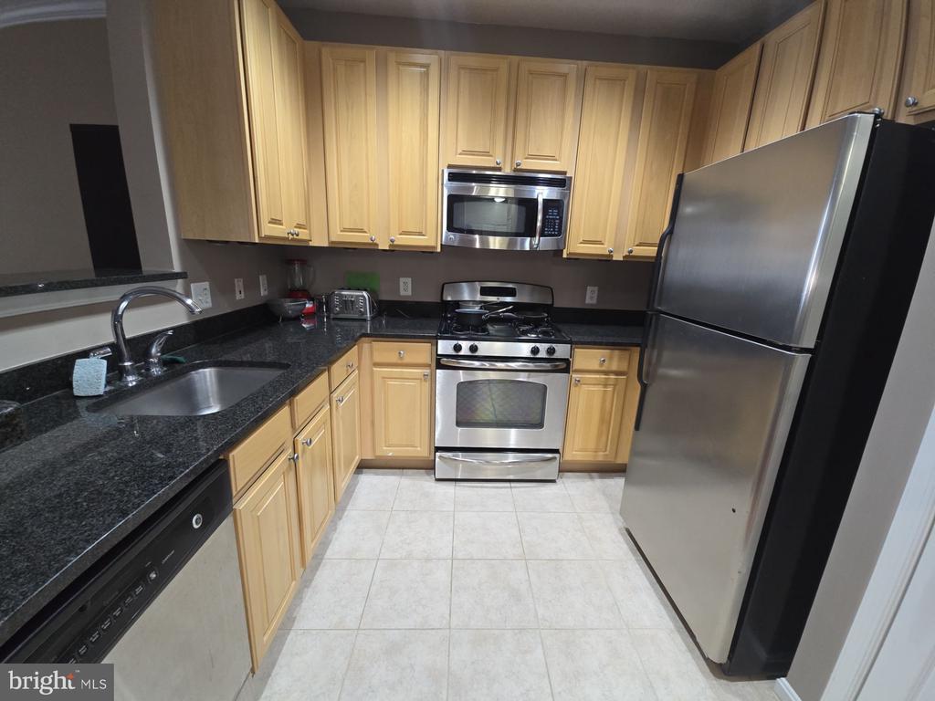 2301 25TH STREET S
