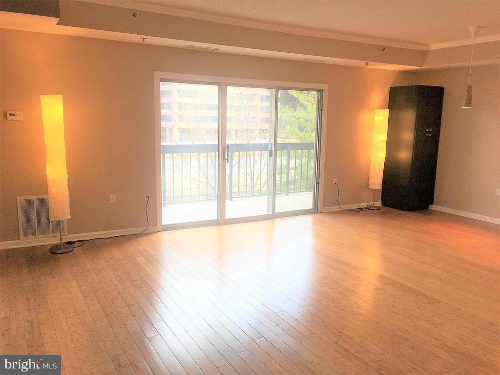 1211 S EADS STREET 306