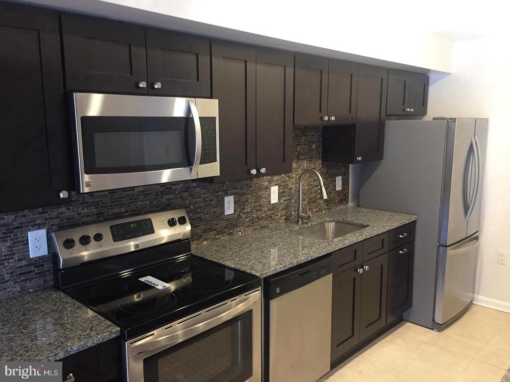 1211 S EADS STREET 306