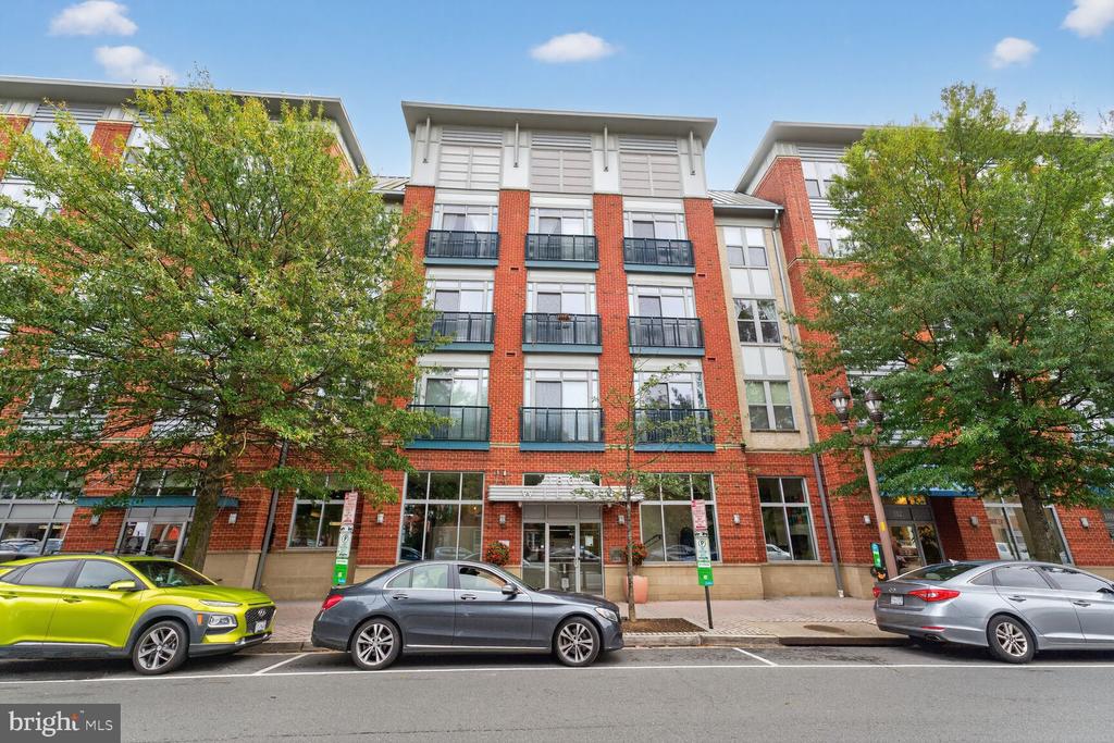 1800 WILSON BOULEVARD 403