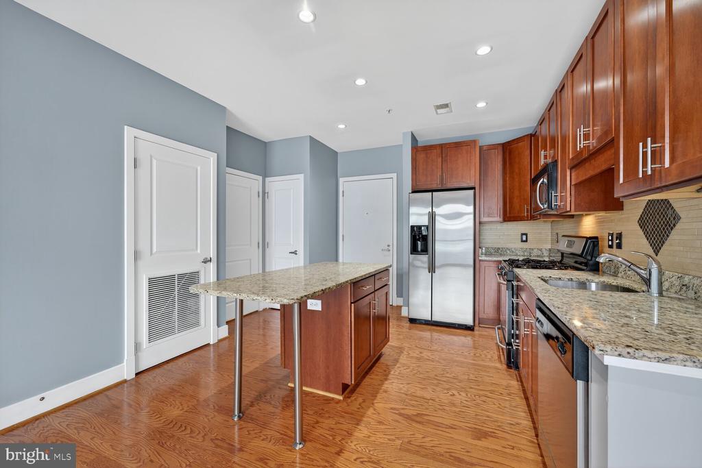 1800 WILSON BOULEVARD 403