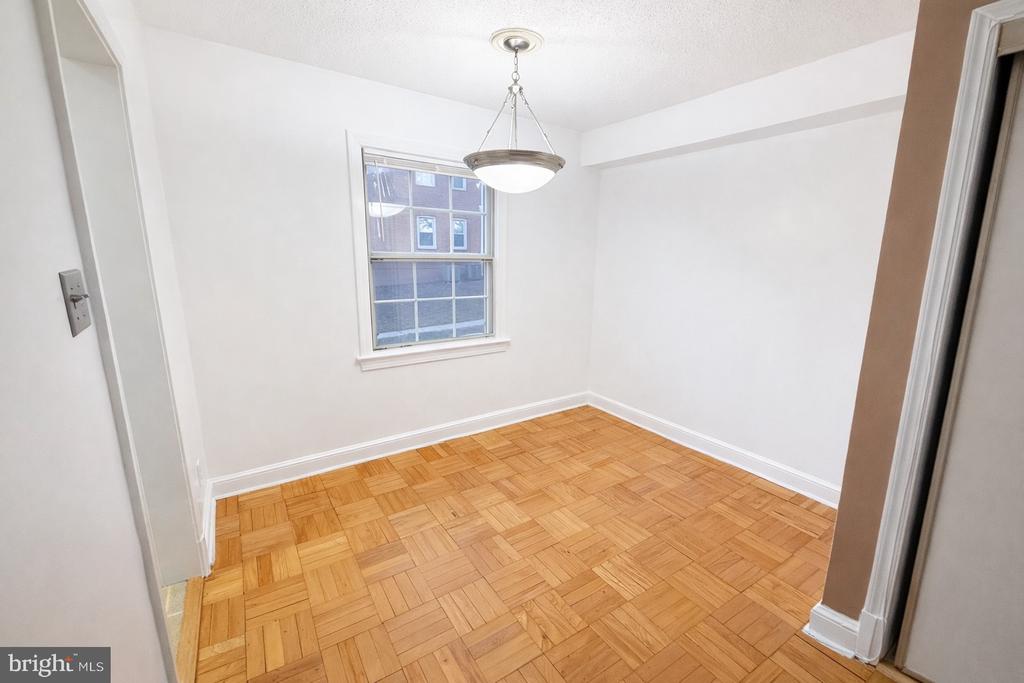 2511 ARLINGTON BOULEVARD 101