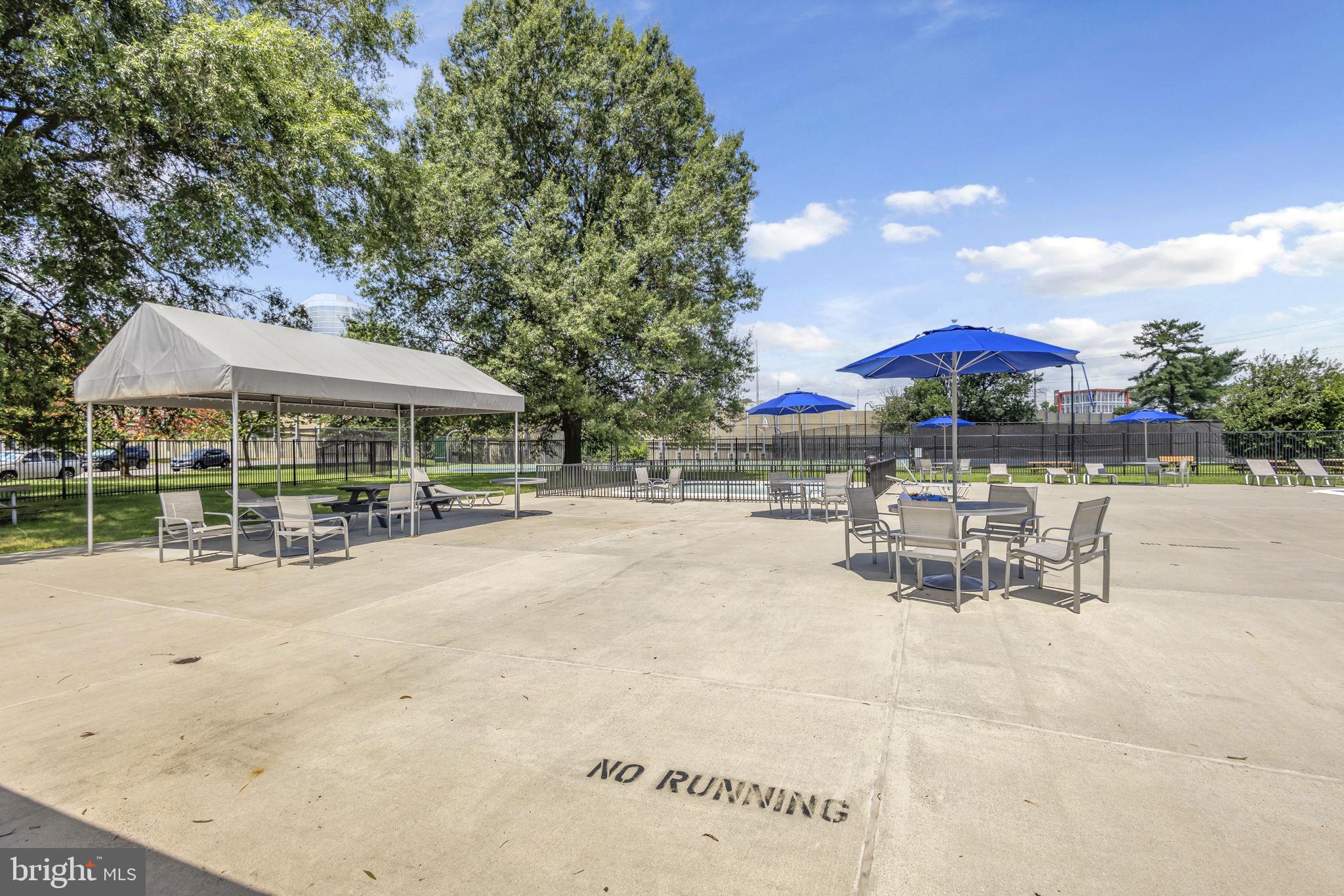 1400 MARTHA CUSTIS DRIVE