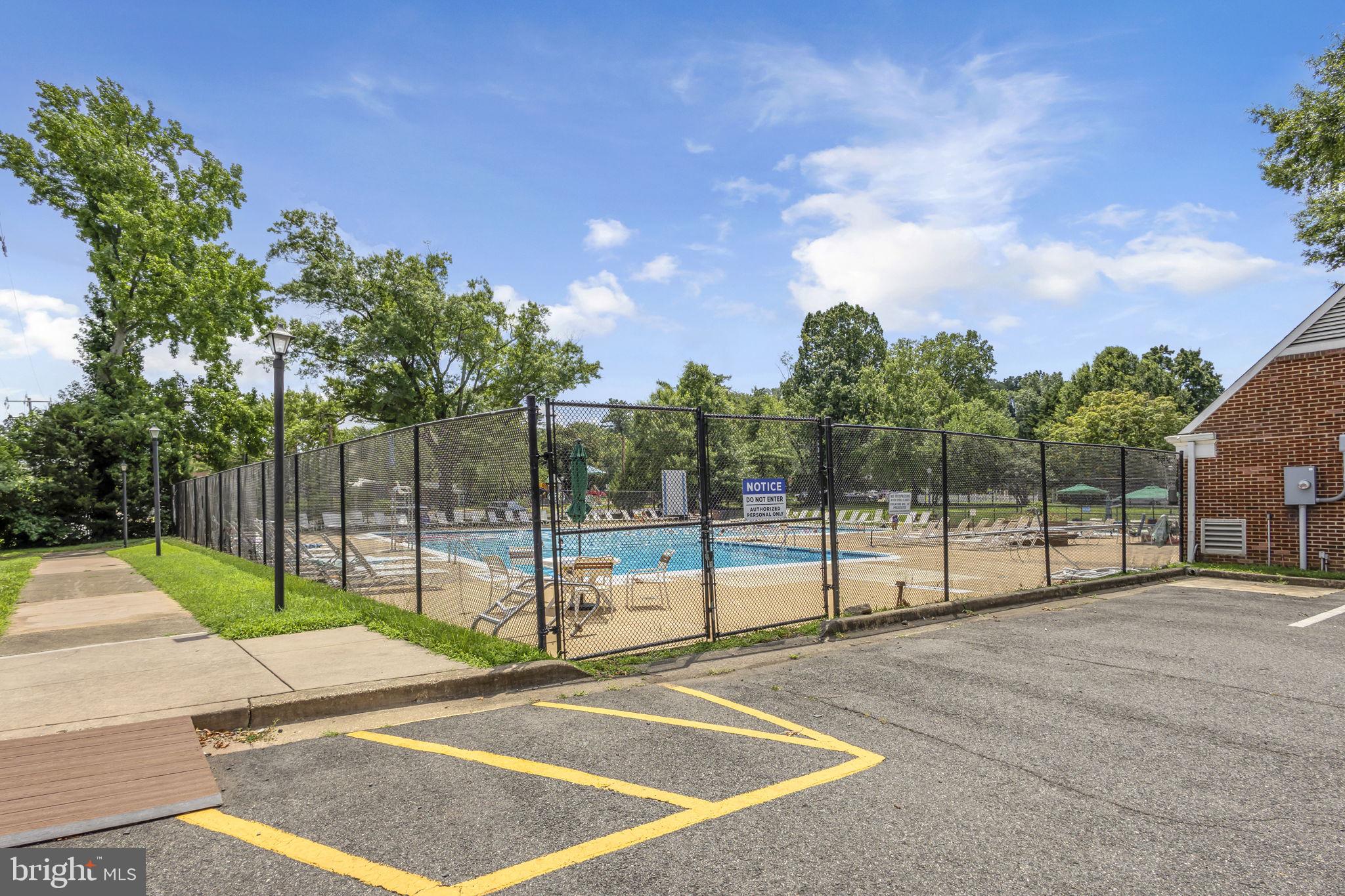 1400 MARTHA CUSTIS DRIVE